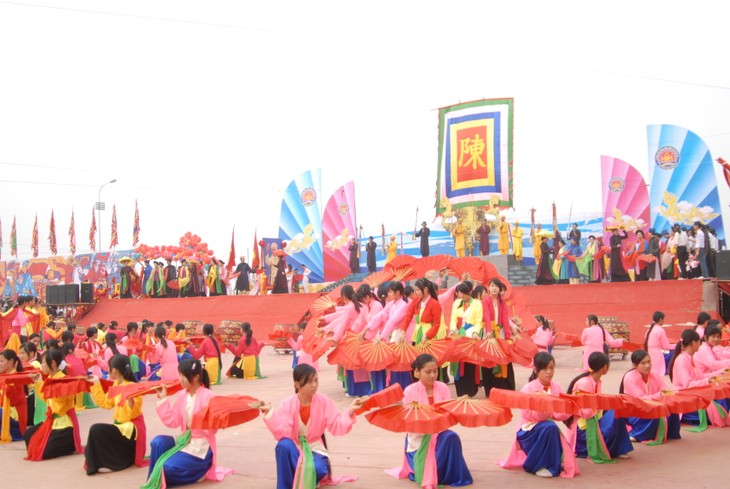 Tran temple festival opens in Thai Binh province - ảnh 1